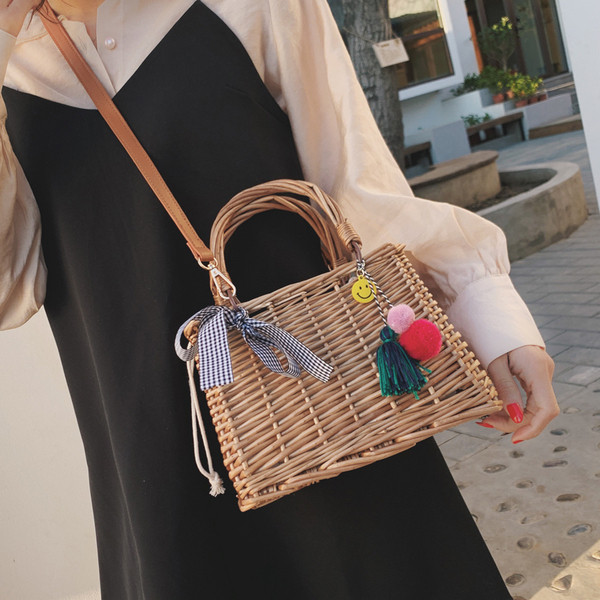 Modern női táska típusú kosár három modell