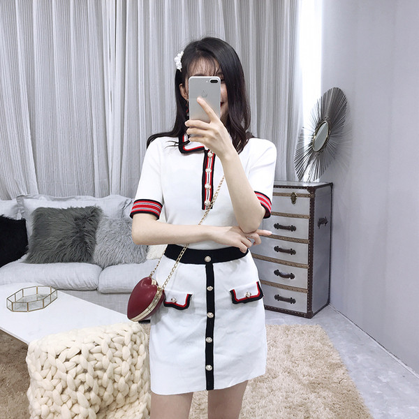 Modern női blúz és szoknya szett fehér színben