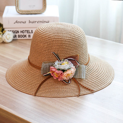 Női strandkalap virág díszítéssel