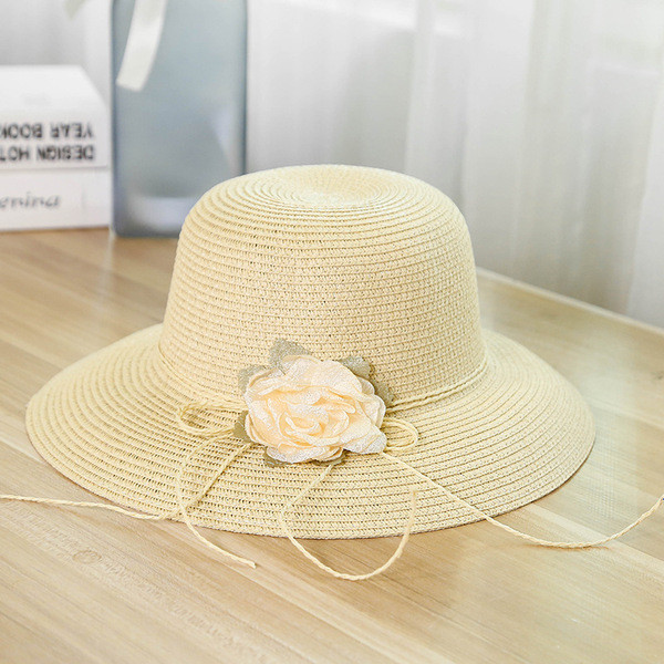 Virágos díszítésű női sapka több színben