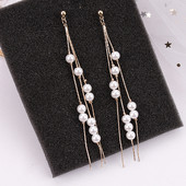 Női hosszú fülbevaló két színben gyöngyökkel