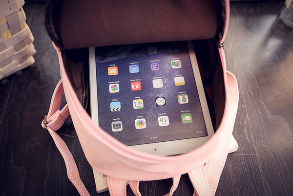 Öko bőrből készült modern női hátizsák hat színben