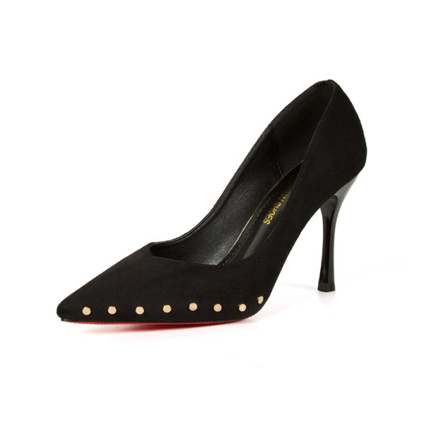 Κομψά γυναικεία παπούτσια με λεπτό ψηλό τακόυνια σε δύο χρώματα