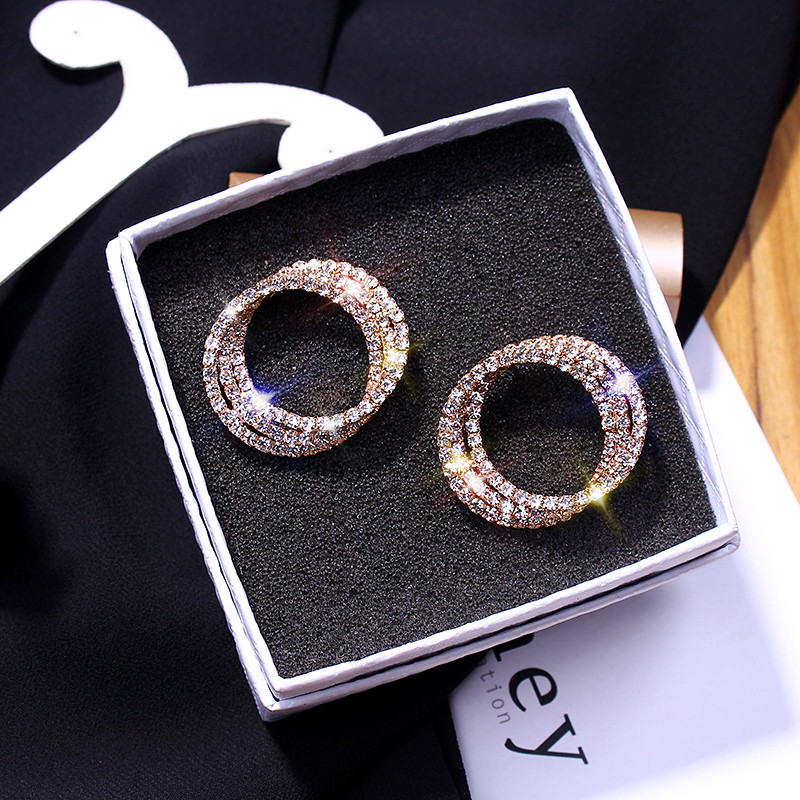 Elegáns női fülbevaló kerek formában - két színben