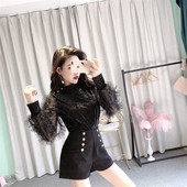 Modern női blúz hosszú tüll ujjú fekete színben