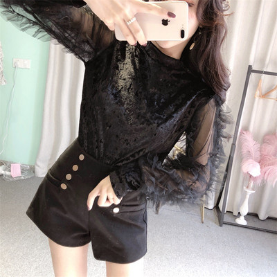 Modern női blúz hosszú tüll ujjú fekete színben