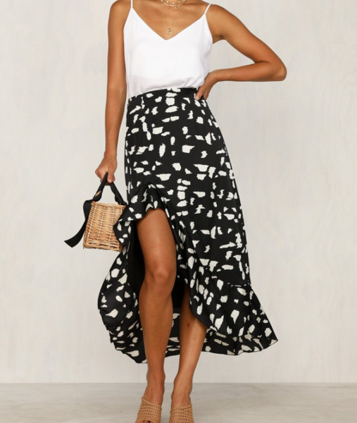 Stílusos női szoknya aszimmetrikus modell magas derékkal