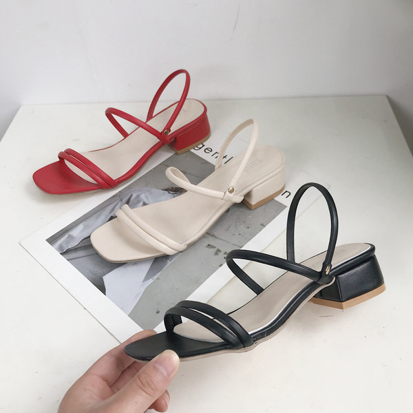 Női topikus szandál három színben, sarokkal