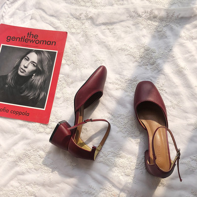 Női aktuális, kerek sarkú szandál három színben