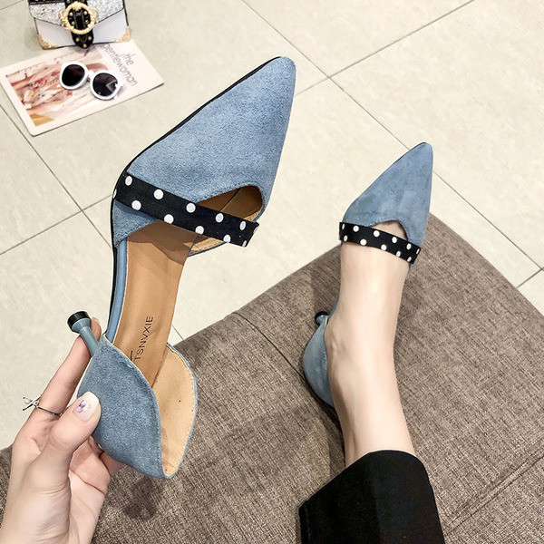 Καθημερινά γυναικεία παπούτσια  με ψηλό τακούνι από οικολογικό σουέτ σε μαύρο και μπλε χρώμα