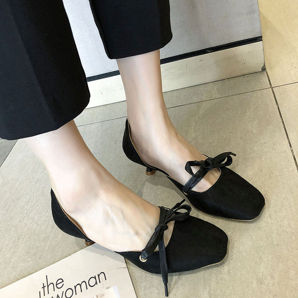 Öko velúrból készült női alkalmi cipő, két színben sarokkal