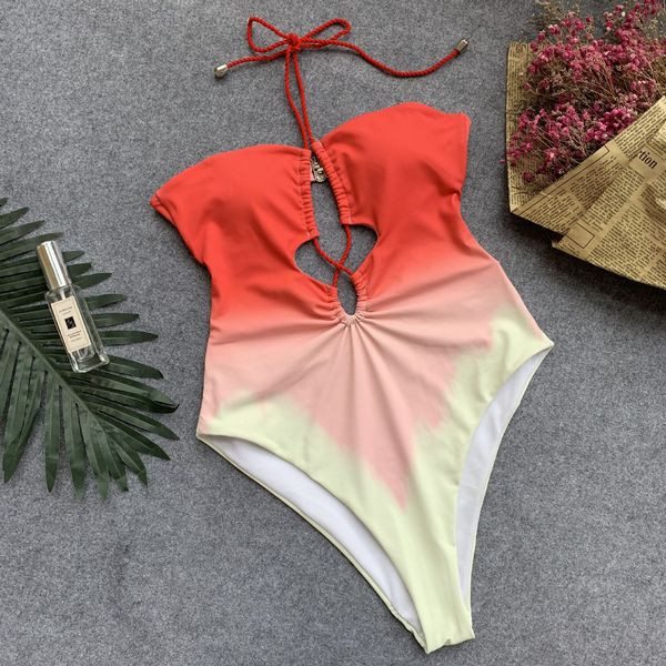 Egy egész fürdőruha, nyakkendőkkel lefolyó színben