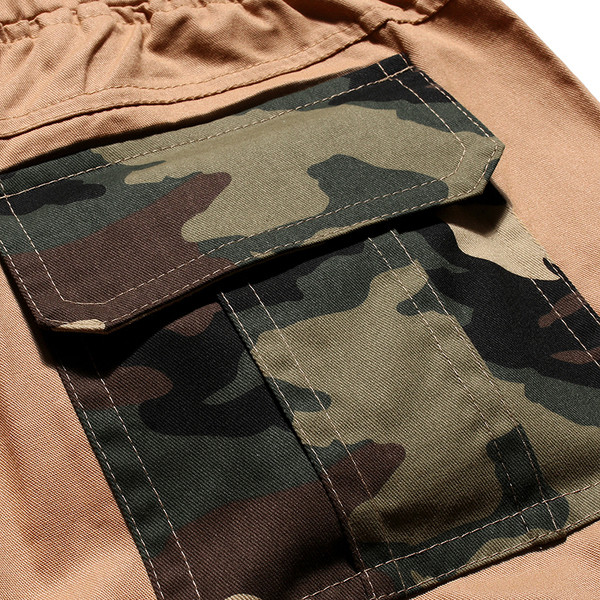 Modern rövidnadrág terepszínű motívumokkal, két színben