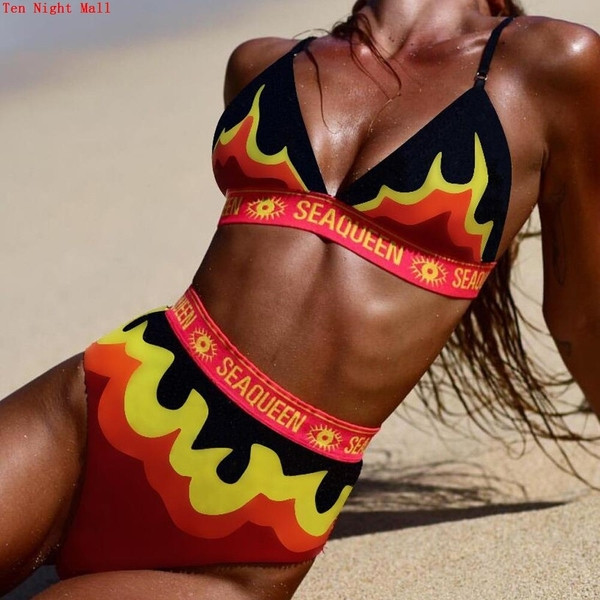 Μοντέρνο γυναικείο μαγιό  με ψηλή μέση και επιγραφές