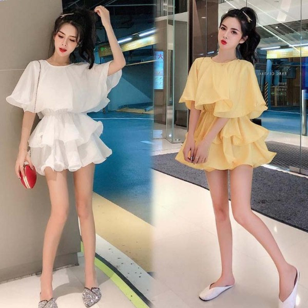 Modern női ruha modell fehér, kék és sárga színben