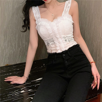 Μοντέρνο γυναικείο πουκάμισο με δαντέλα σε μαύρο και άσπρο χρώμα