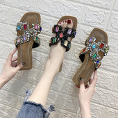 Modern női papucs színes kövekkel fekete és szürke színben