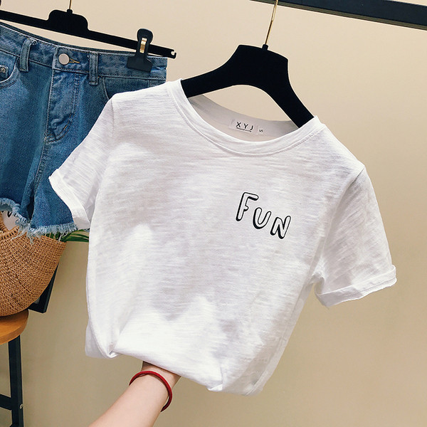 Γυναικεία μπλούζα σε δύο χρώματα με εφαρμογή και επιγραφές