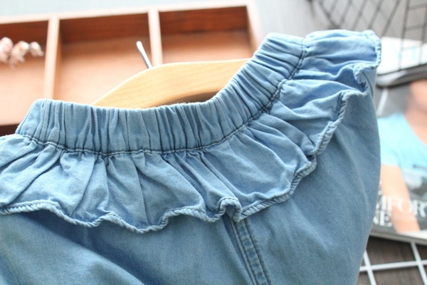 Új modell gyerekfarmer hímzéssel lányoknak