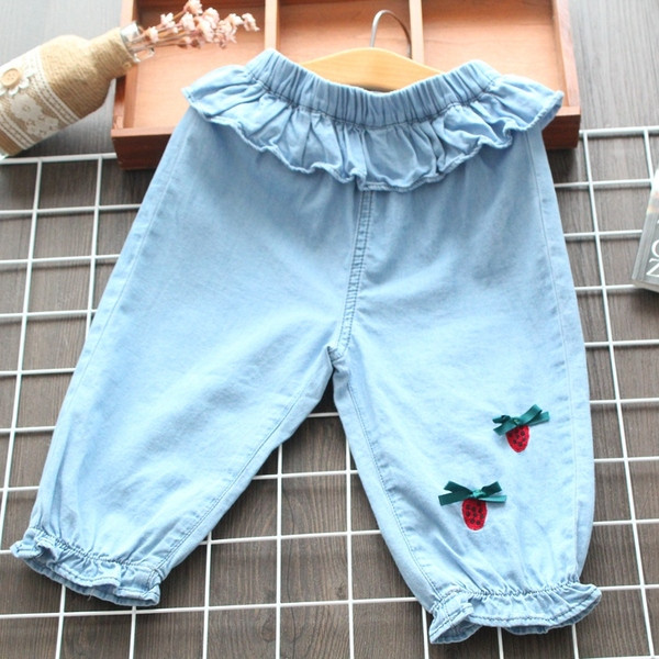 Új modell gyerekfarmer hímzéssel lányoknak