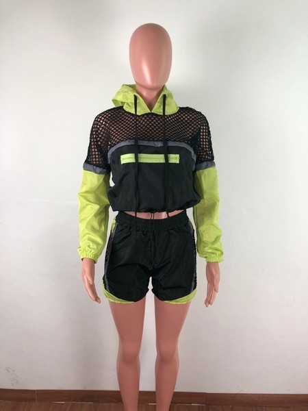 Két részből álló női sportkészlet - rövidnadrág és pulóver kék és fekete színben