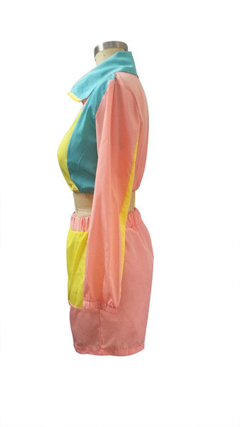 Két részből álló sport-alkalmi női szett több színben