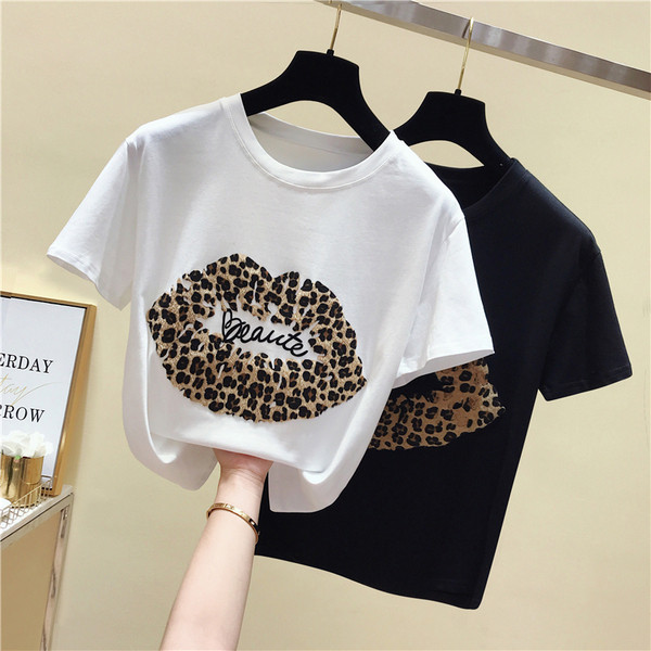 Modern női póló fehér és fekete színben