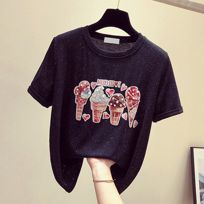 Γυναικείο μπλουζάκι σε τρία χρώματα με κοντό μανίκι και λαιμόκοψη