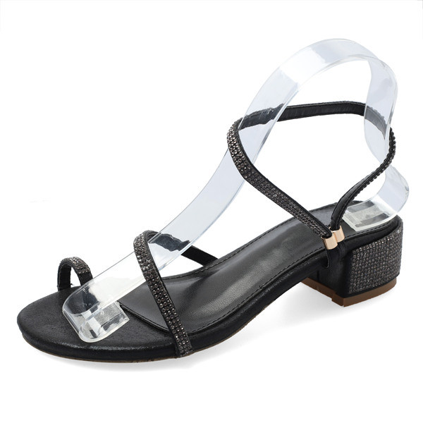 Модерни дамски сандали в два цвята с декоративни камъни