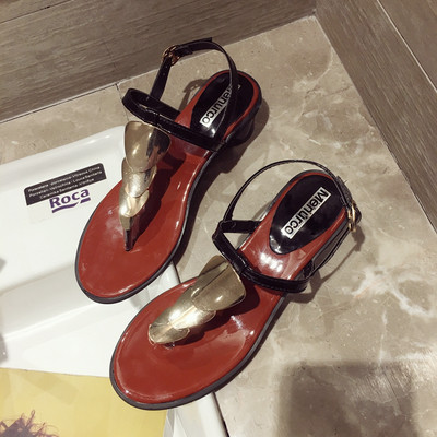 Модерни дамски сандали с ток в два цвята . черен и червен