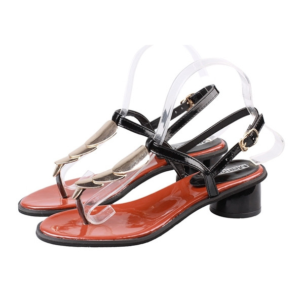 Модерни дамски сандали с ток в два цвята . черен и червен