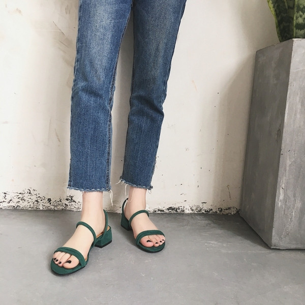 Ежедневни дамски сандали от еко велур в три цвята