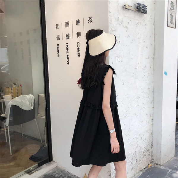 Ежедневна дамска рокля с О-образно в червен и бял цвят