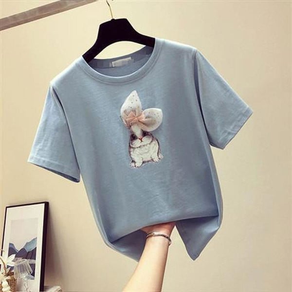 Модерна дамска тениска в три цвята с апликация 