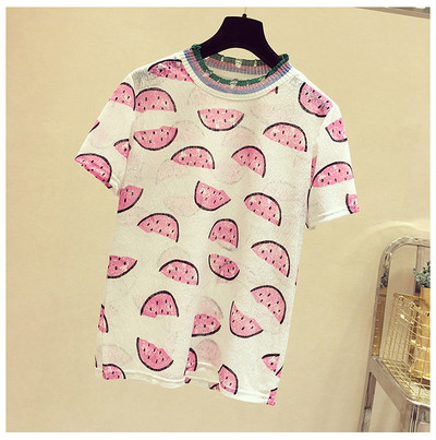 Дамска модерна тениска с О-образно деколте и цветна апликация