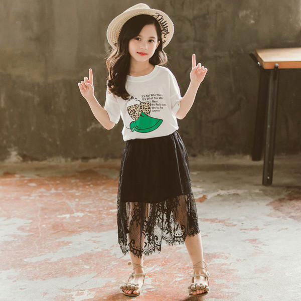 Детска модерна тениска в три цвята за момичета