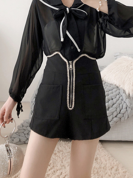 Стилен дамски къс панталон с висока талия и цип в черен и бял цвят 