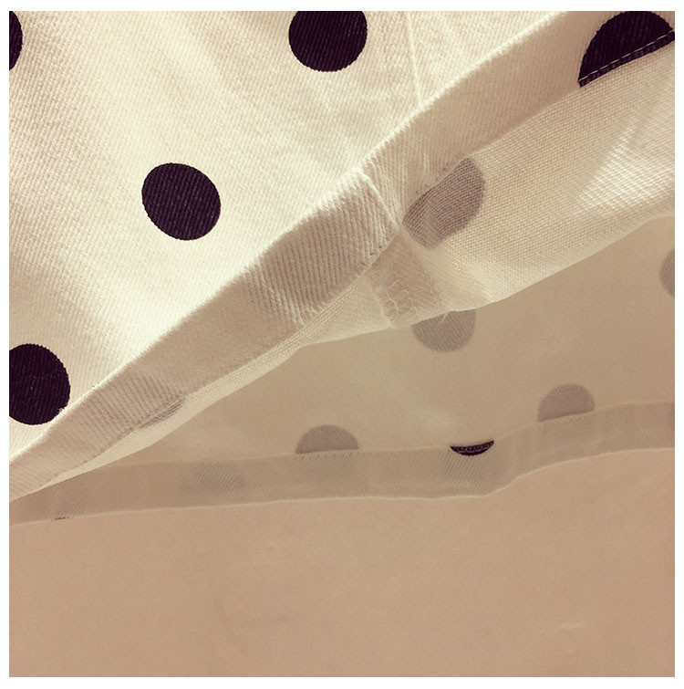 Актуална дамска пола в бял цвят с висока талия