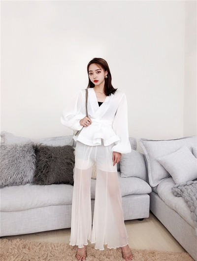 Дамски панталон с висока талия в черен и бял цвят 