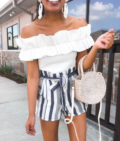 Дамски раирани къси панталони в три цвята 