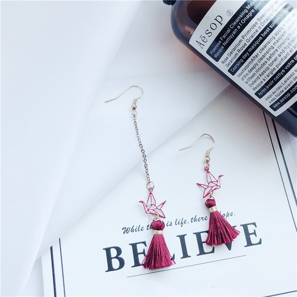 Стилни дамски обеци в цвят бордо 