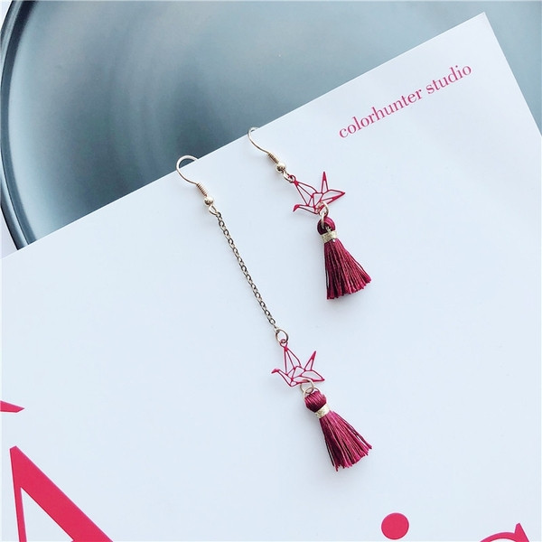 Стилни дамски обеци в цвят бордо 