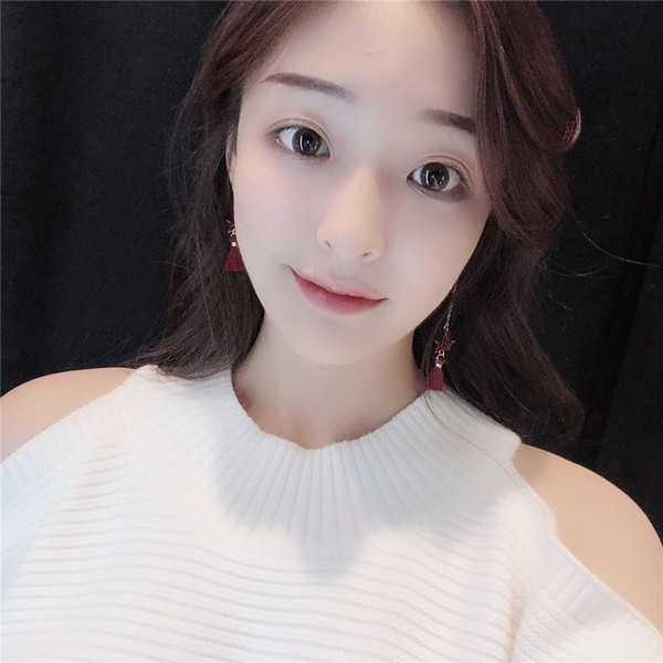 Стилни дамски обеци в цвят бордо 