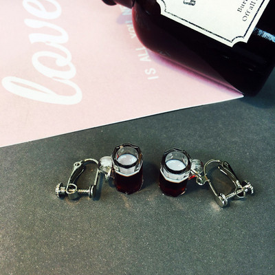 Ежедневни дамски обеци във формата на чаша в няколко цвята 