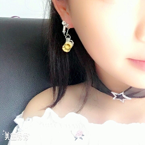 Ежедневни дамски обеци във формата на чаша в няколко цвята 