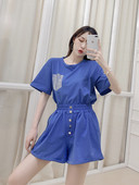 Модерен дамски комплект от тениска и къс панталон в три цвята 