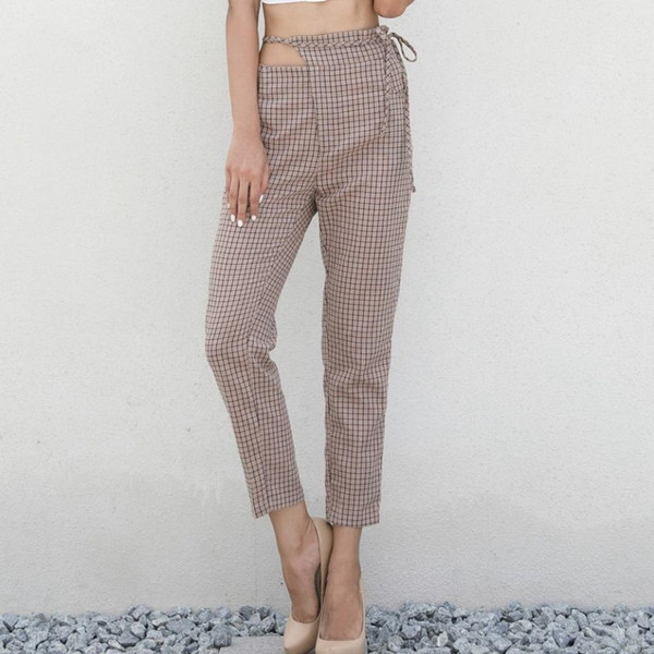 Стилен дамски панталон с висока талия и връзки в кафяв цвят