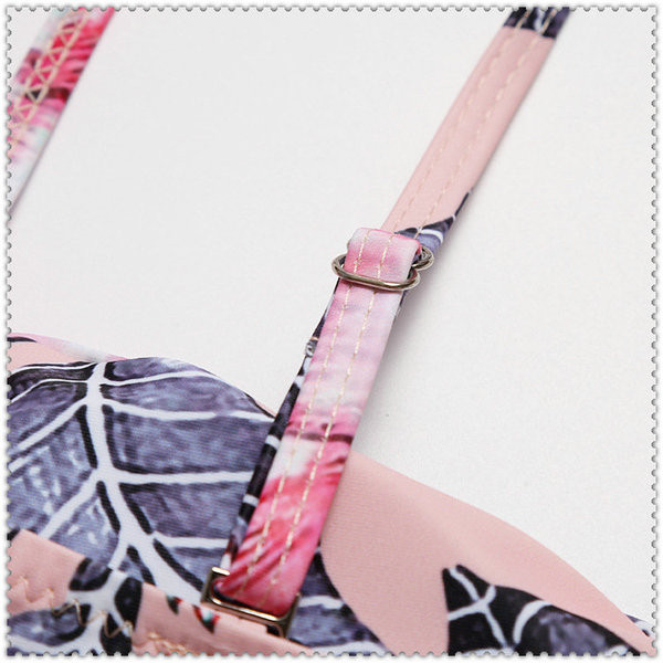 Модерен бански костюм с двулицево долнище