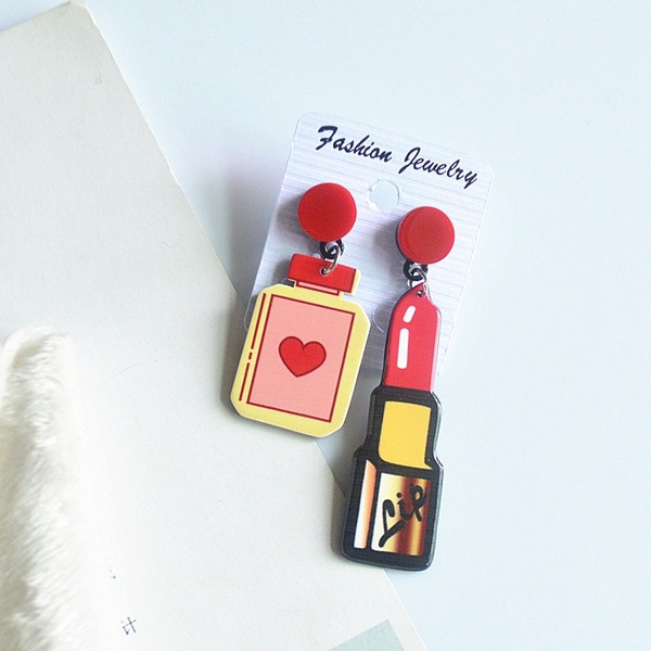 Модерни дамски обеци в червен цвят 