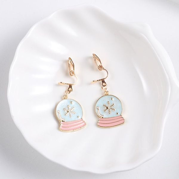 Cercei moderni de dama cu culoare roz in doua modele